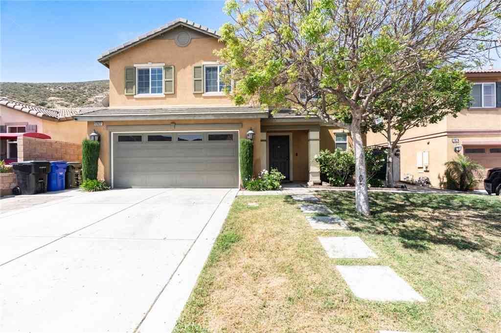 Homes For Sale - 12022 Loyola Court<br/> Fontana, CA 92337
