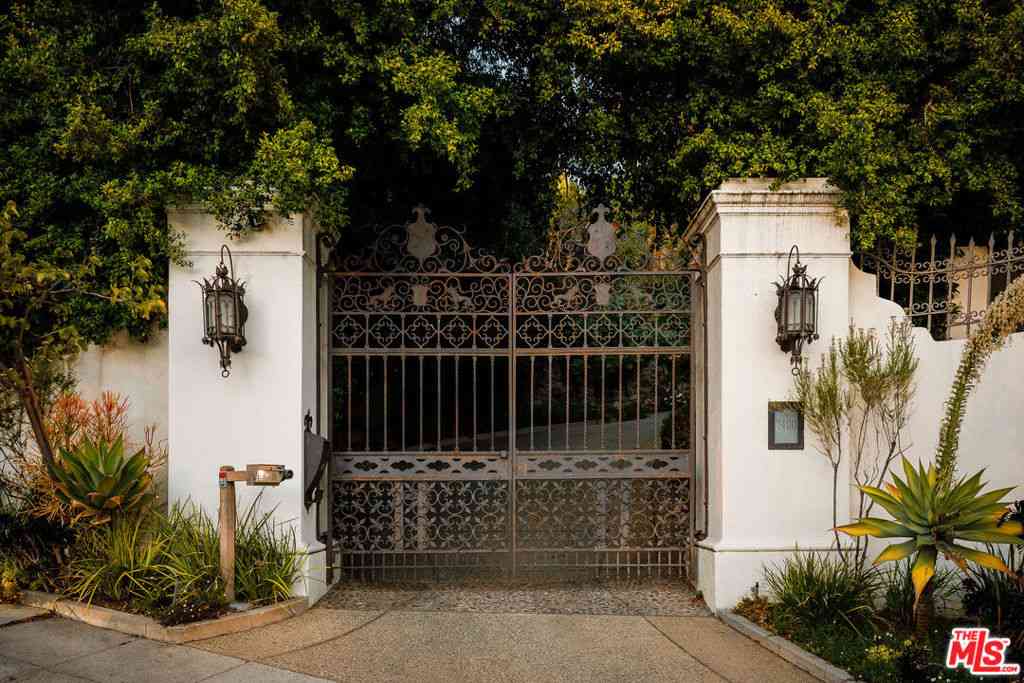 Homes For Sale - 2400 Inverness Avenue<br/> Los Angeles, CA 90027