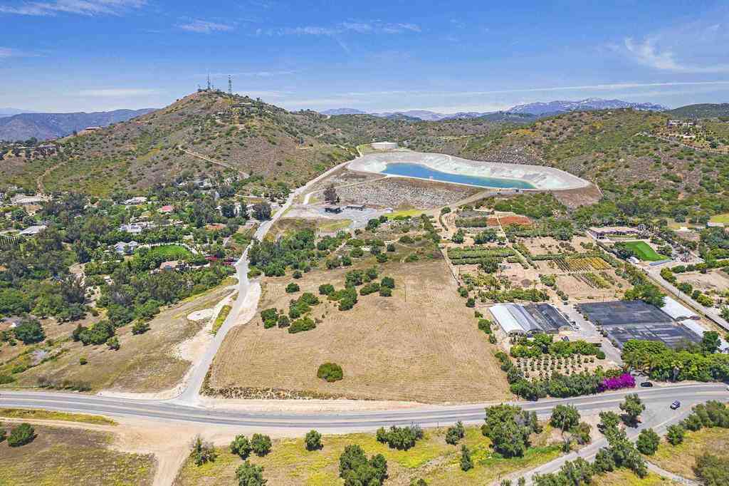 Vacant Land For Sale - Mission Road<br/> Fallbrook, CA 92028