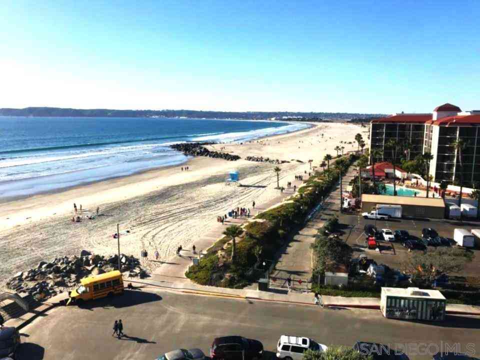 Homes For Rent - 1720 Avenida Del Mundo #602<br/> Coronado, CA 92118