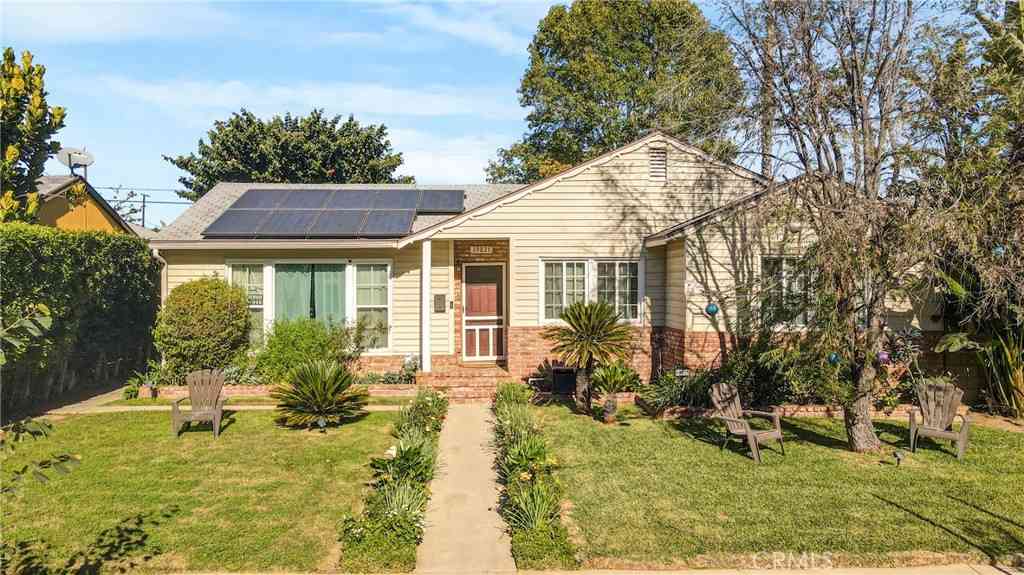 Homes For Rent - 19835 Covello<br/> Winnetka, CA 91306