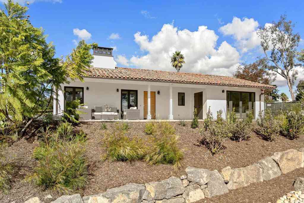 Homes For Sale - 5929 Linea Del Cielo #-JACARANDA<br/> Rancho Santa Fe, CA 92067