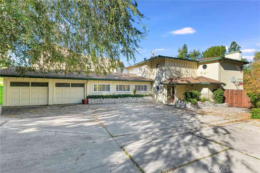 Homes For Rent - 22781 Macfarlane Drive<br/> Woodland Hills, CA 91364
