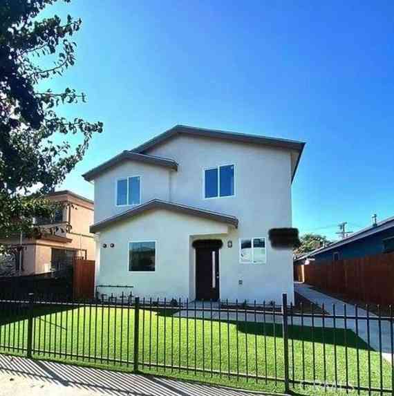Multifamily For Rent - 1128 1/2 E 28th<br/> Los Angeles, CA 90011