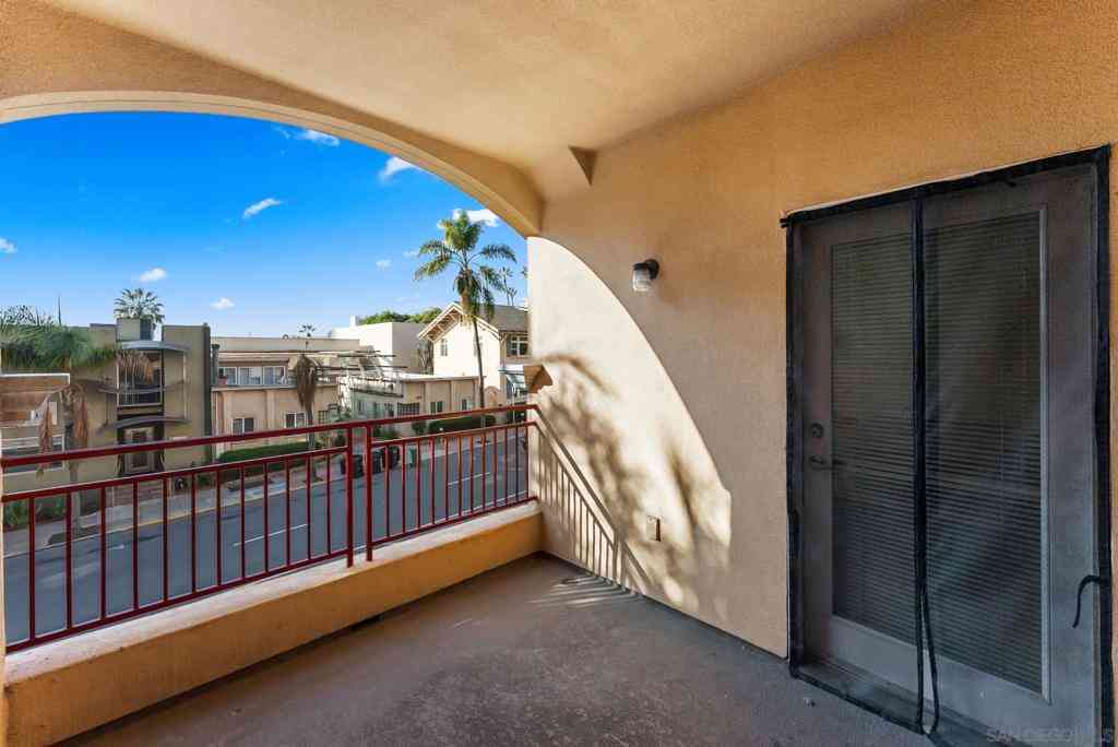 Condo For Sale - 2400 5th Ave #104<br/> San Diego, CA 92101