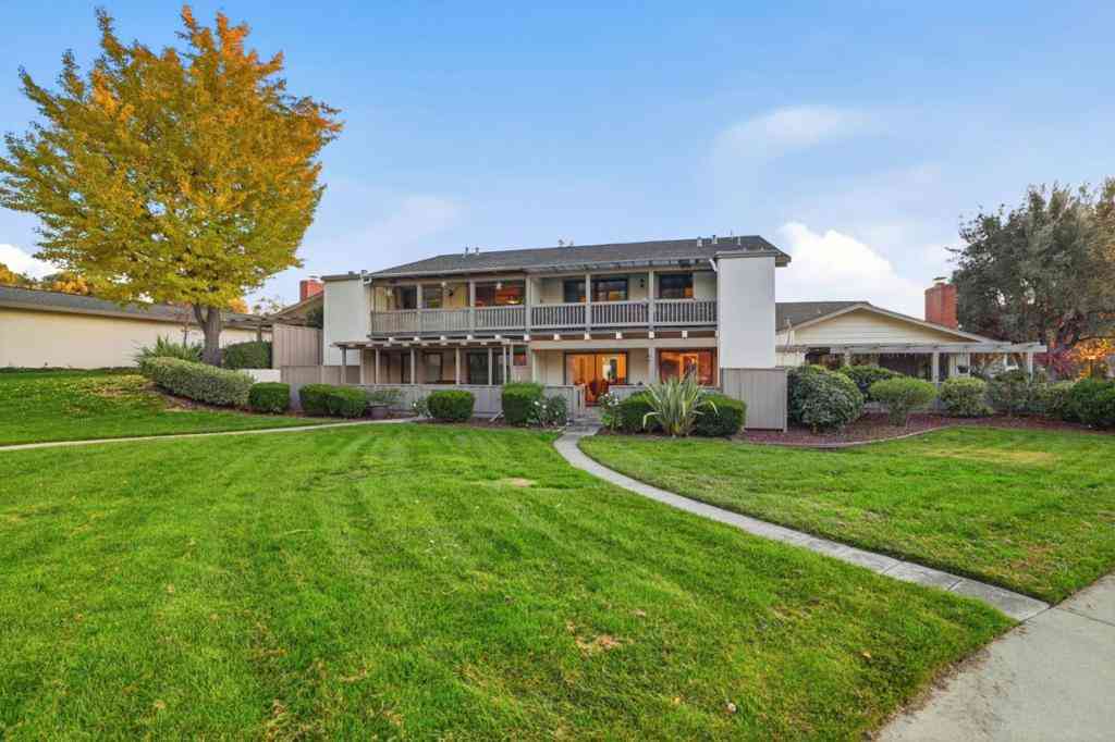 Condo For Sale - 5106 Cribari Place<br/> San Jose, CA 95135