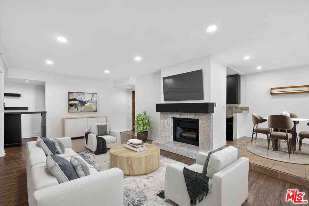 Condo For Sale - 12940 Riverside Drive #101<br/> Sherman Oaks, CA 91423