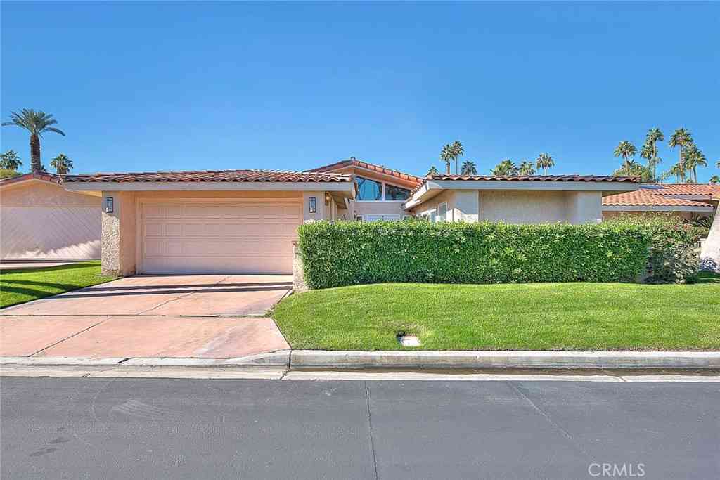 Homes For Sale - 36665 Via Cicada<br/> Cathedral City, CA 92234