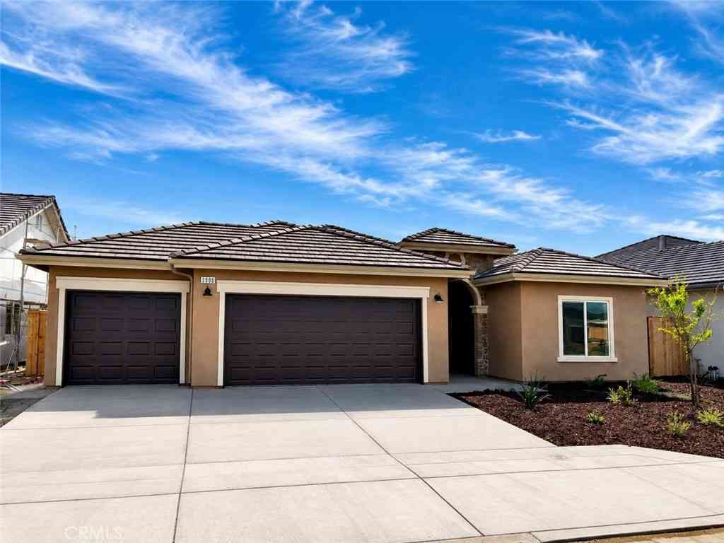 Homes For Sale - 3808 Via Capitola Avenue<br/> Madera, CA 93637