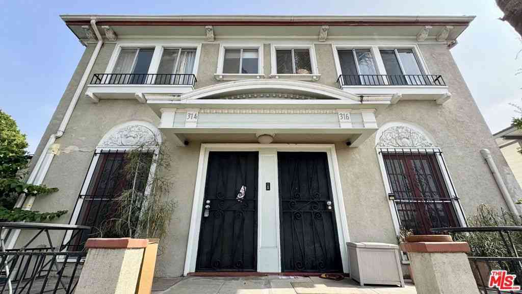 Homes For Sale - 314 S Coronado Street<br/> Los Angeles, CA 90057
