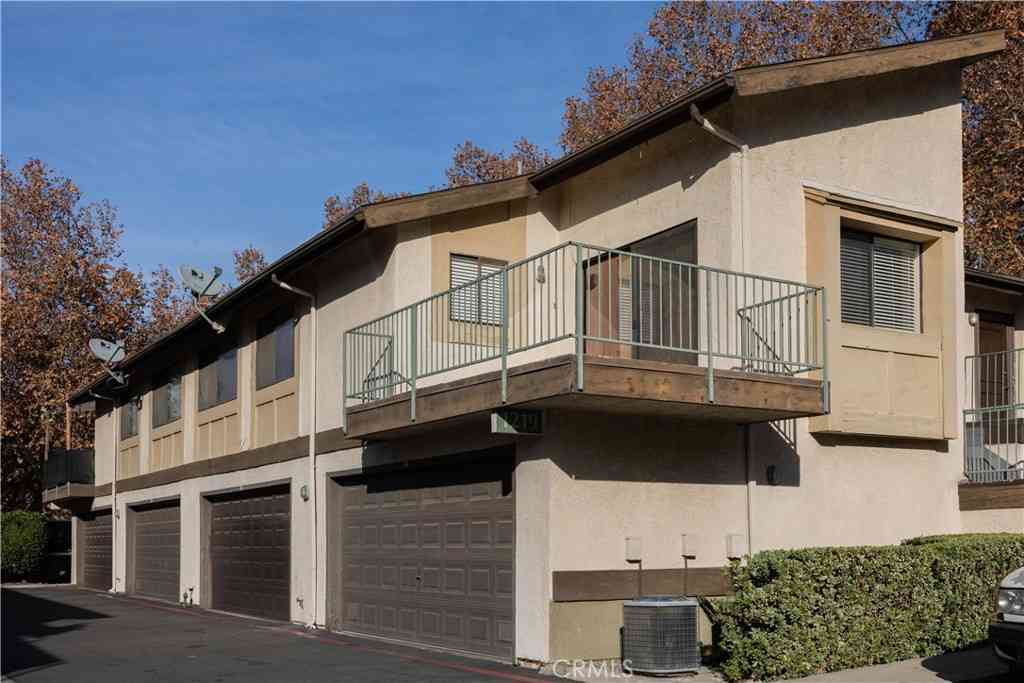 Condo For Rent - 1219 N Edwards Street #33<br/> Redlands, CA 92374
