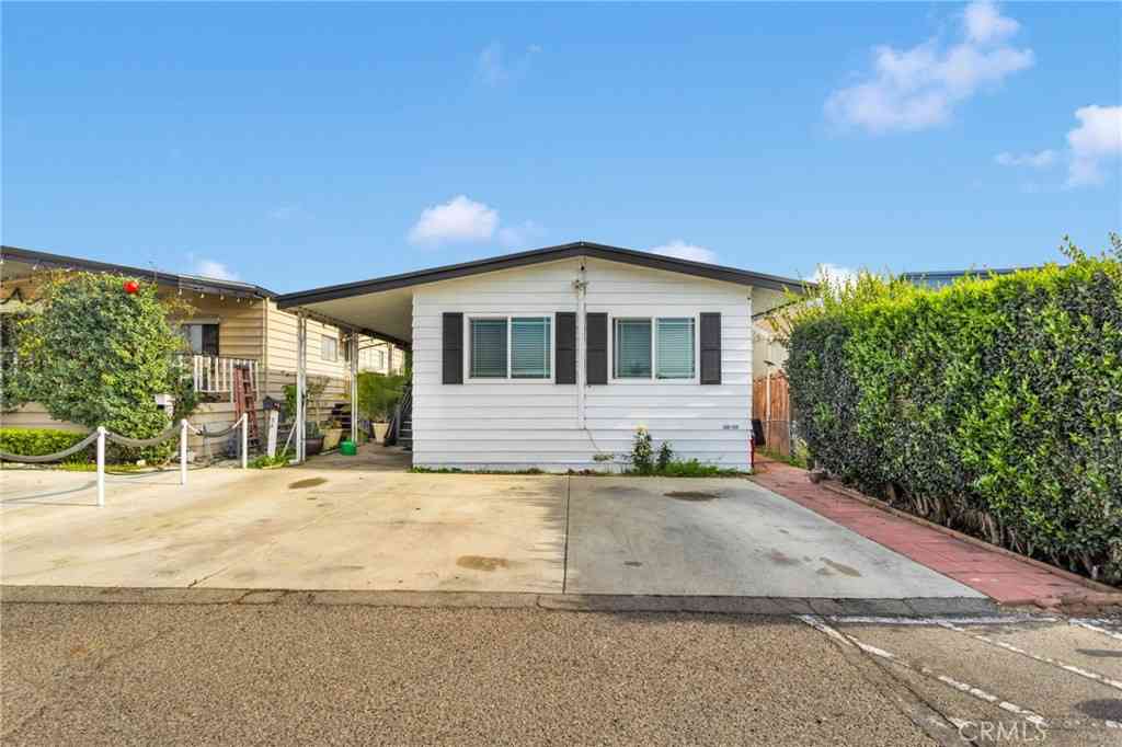Mobile Home For Sale - 1414 W Central #34<br/> Brea, CA 92821