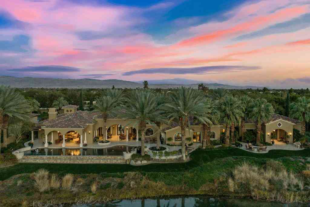 Homes For Sale - 52345 Via Savona<br/> La Quinta, CA 92253