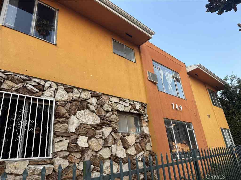 Condo For Rent - 749 S Berendo Street #5<br/> Los Angeles, CA 90005