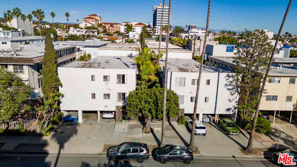 Homes For Sale - 1243 12th Street<br/> Santa Monica, CA 90401
