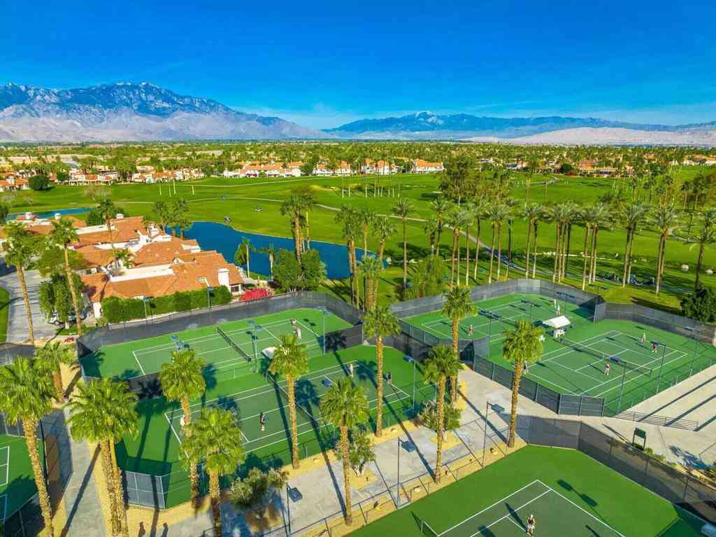 Condo For Rent - 319 Vista Royale Drive<br/> Palm Desert, CA 92211