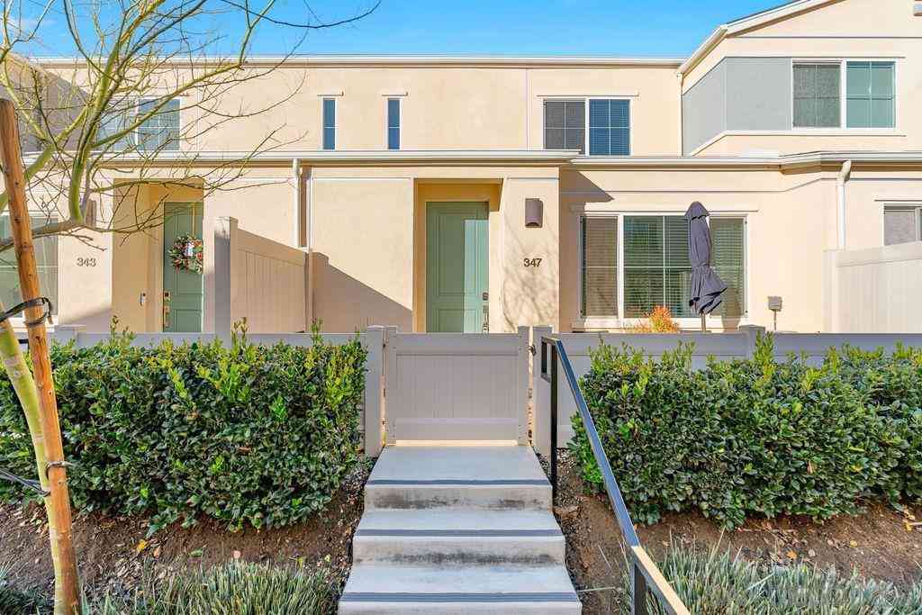Condo For Sale - 347 Sweet Pl<br/> Fallbrook, CA 92028