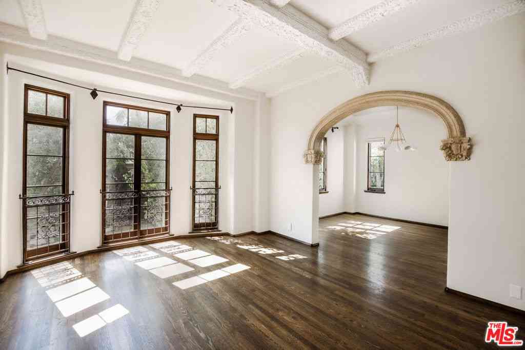 Condo For Rent - 1302 N Sweetzer Avenue #200<br/> West Hollywood, CA 90069