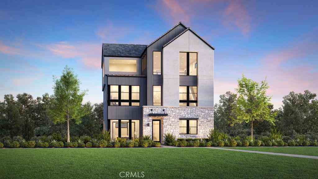 Condo For Sale - 121 Shell<br/> Irvine, CA 92618