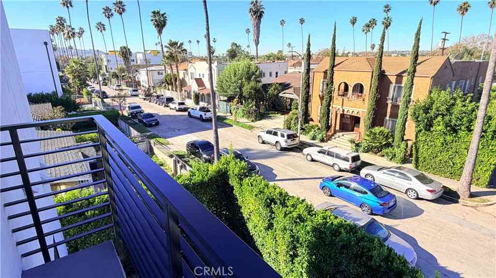 Multifamily For Rent - 1416 S Cloverdale<br/> Los Angeles, CA 90019