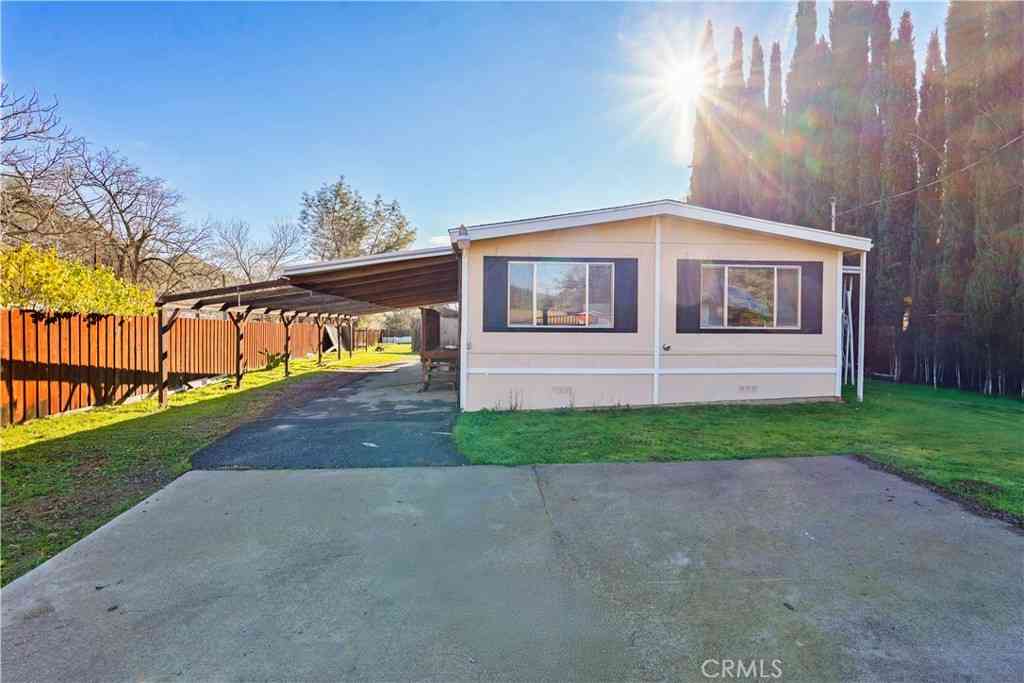 Mobile Home For Sale - 16700 Fox Way<br/> Clearlake Oaks, CA 95423