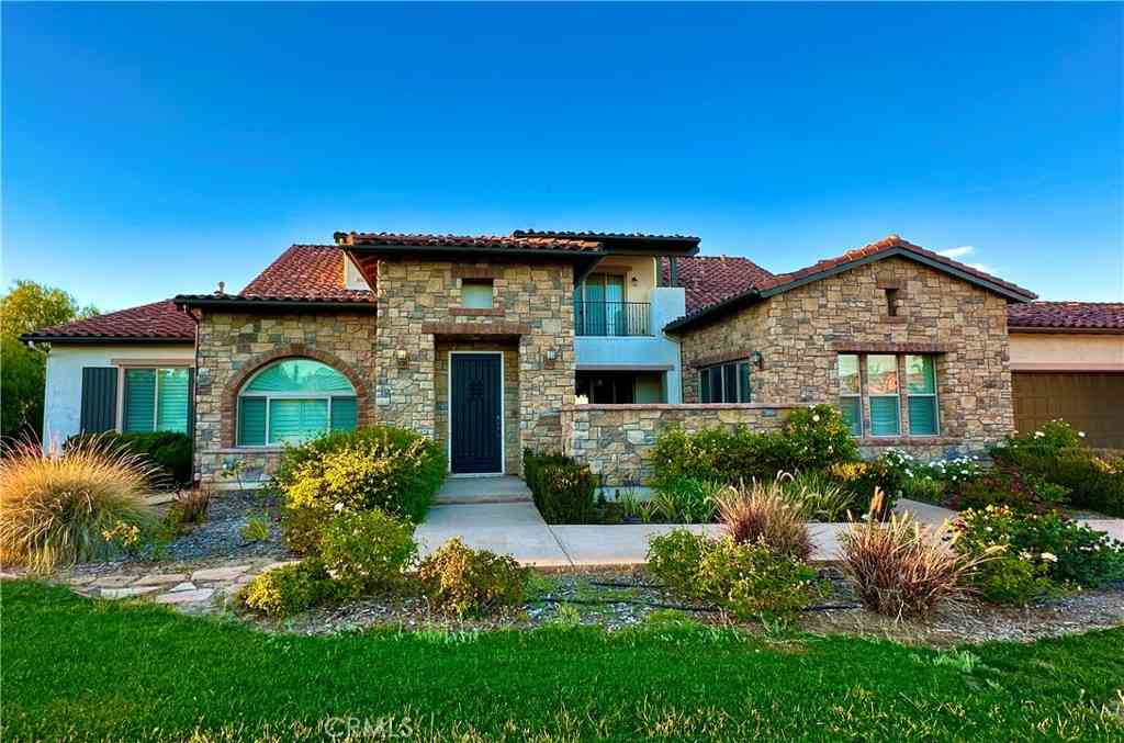 Homes For Sale - 41907 Arbor Glen Dr.<br/> Riverside County, Temecula, CA 92592