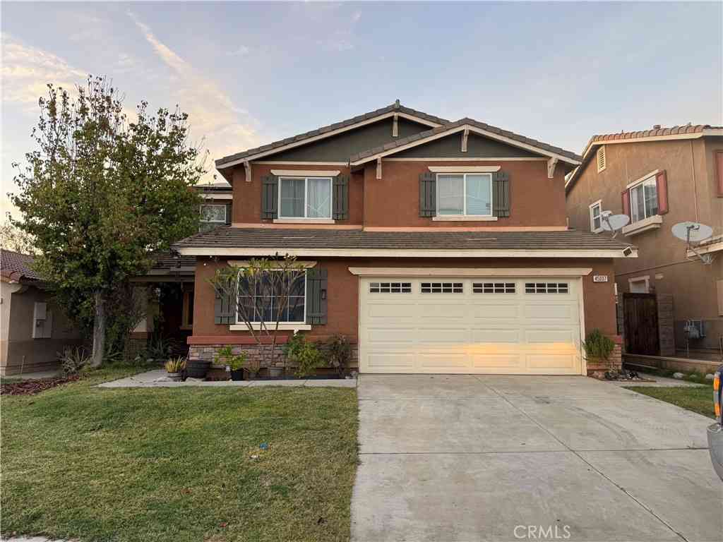 Homes For Sale - 45007 Altissimo Way<br/> Lake Elsinore, CA 92532