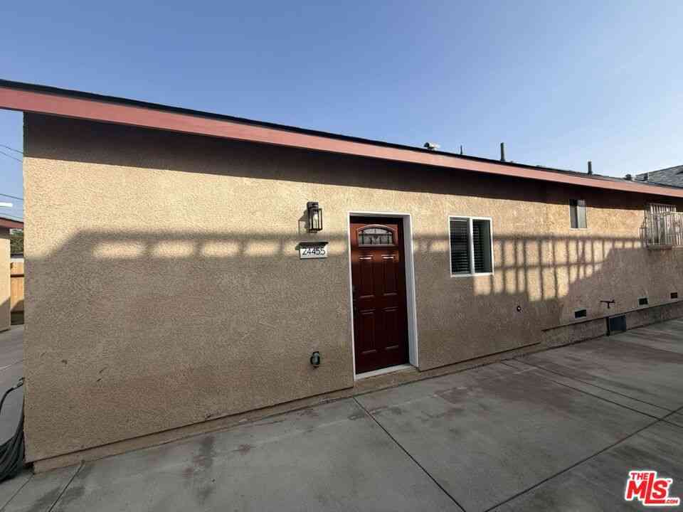 Homes For Rent - 2445 Harwood Street #2445.5<br/> Los Angeles, CA 90031