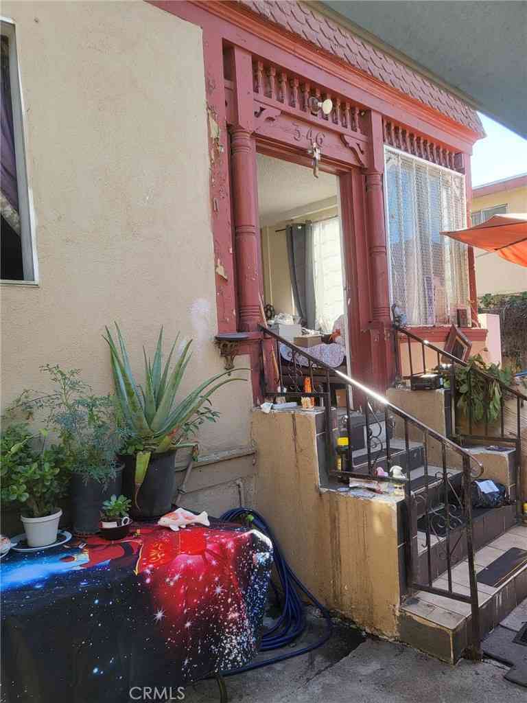 Homes For Sale - 346 N Fickett Street<br/> Los Angeles, CA 90033
