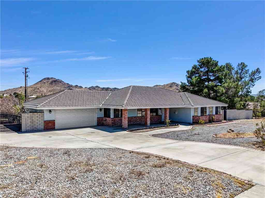 Homes For Sale - 16635 Wintun<br/> Apple Valley, CA 92307