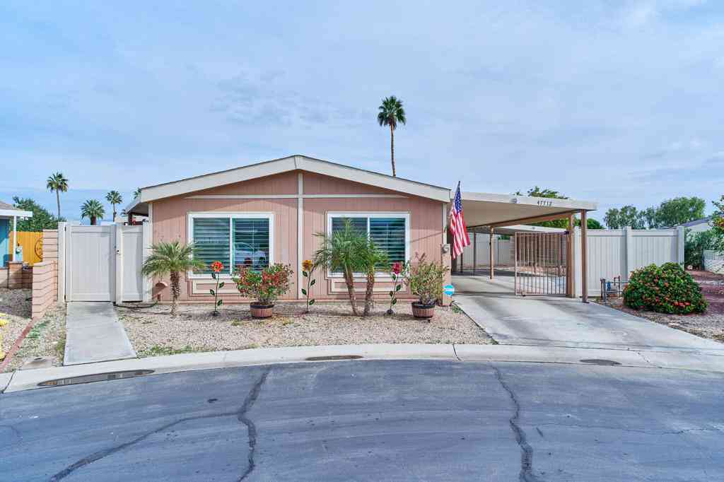 Mobile Home For Sale - 47712 Calle Fiesta<br/> Indio, CA 92201