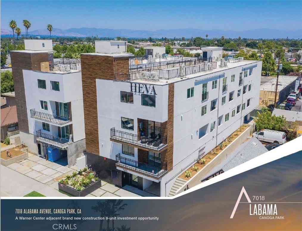 Condo For Rent - 7018 Alabama Avenue #301<br/> Canoga Park, CA 91303