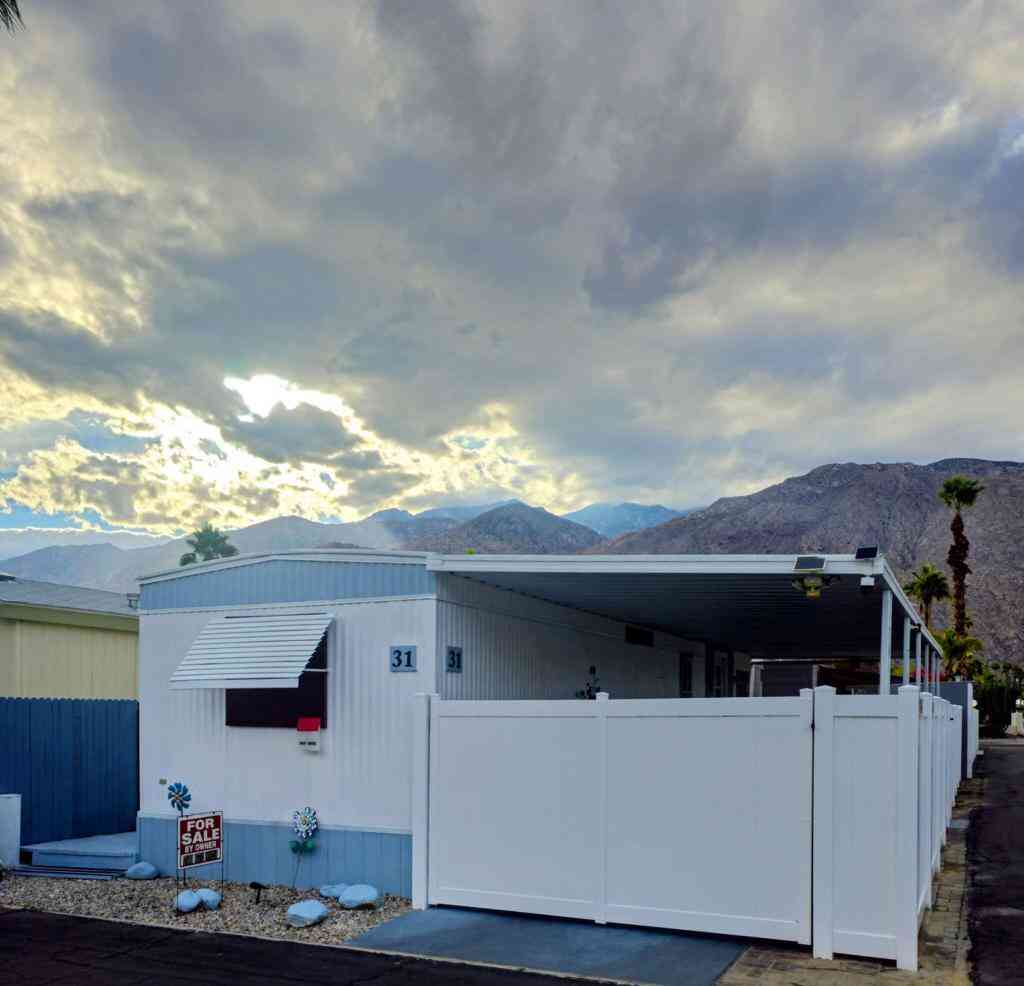 Mobile Home For Sale - 31 Black Hawk Street<br/> Palm Springs, CA 92264