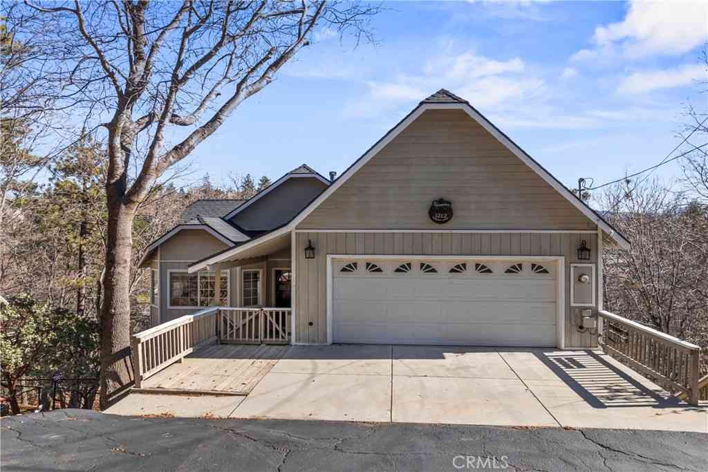 Homes For Sale - 1212 Portillo<br/> Lake Arrowhead, CA 92352