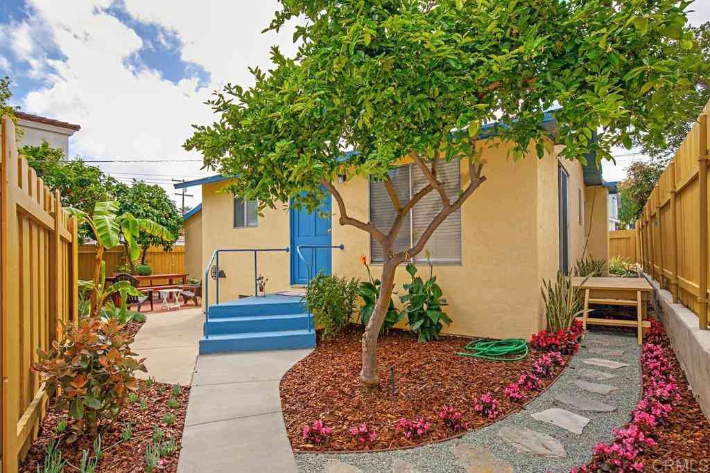 Homes For Rent - 336 F Ave<br/> Coronado, CA 92118