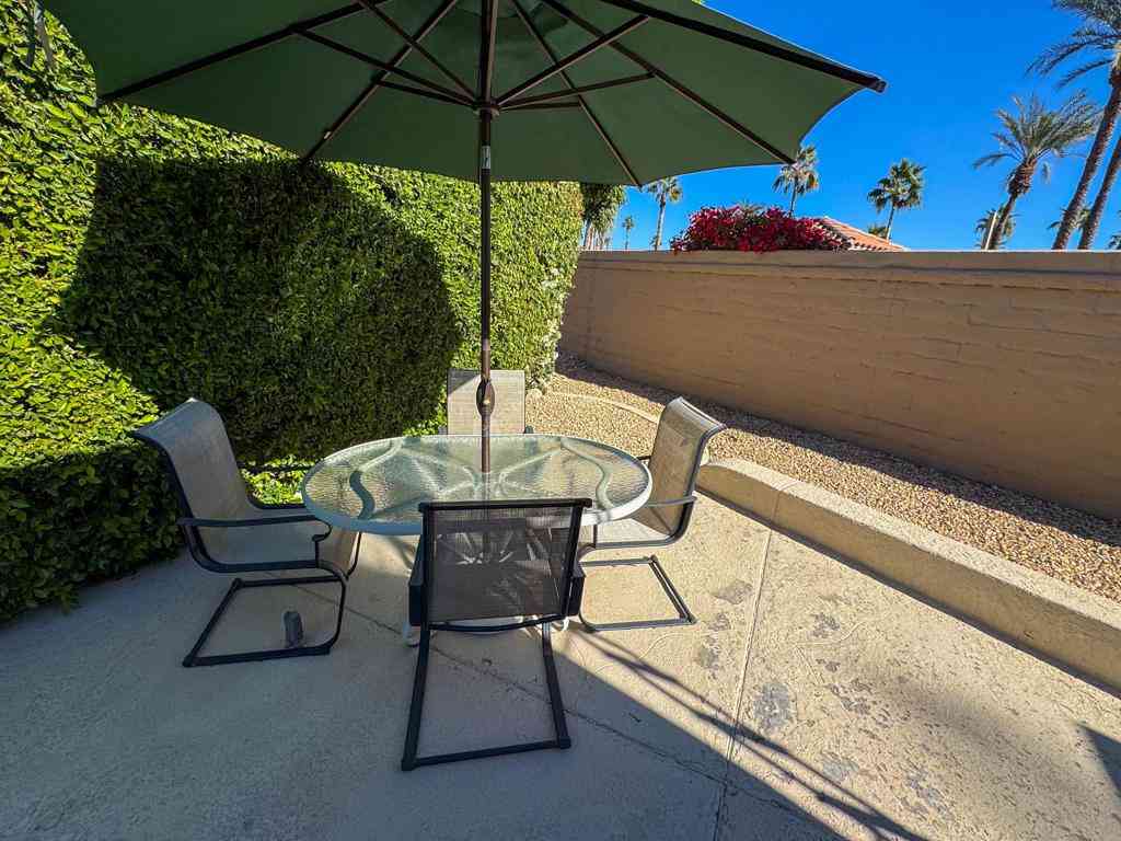 Mobile Home For Sale - 80394 Avenue 48 #105<br/> Indio, CA 92201