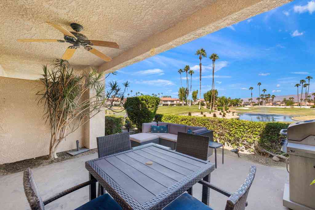 Condo For Sale - 78487 Magenta Drive<br/> La Quinta, CA 92253