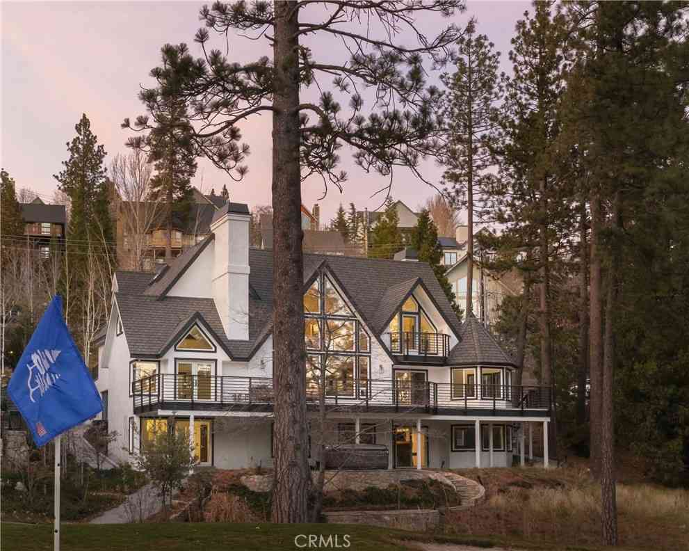 Homes For Sale - 729 Brentwood<br/> Lake Arrowhead, CA 92352