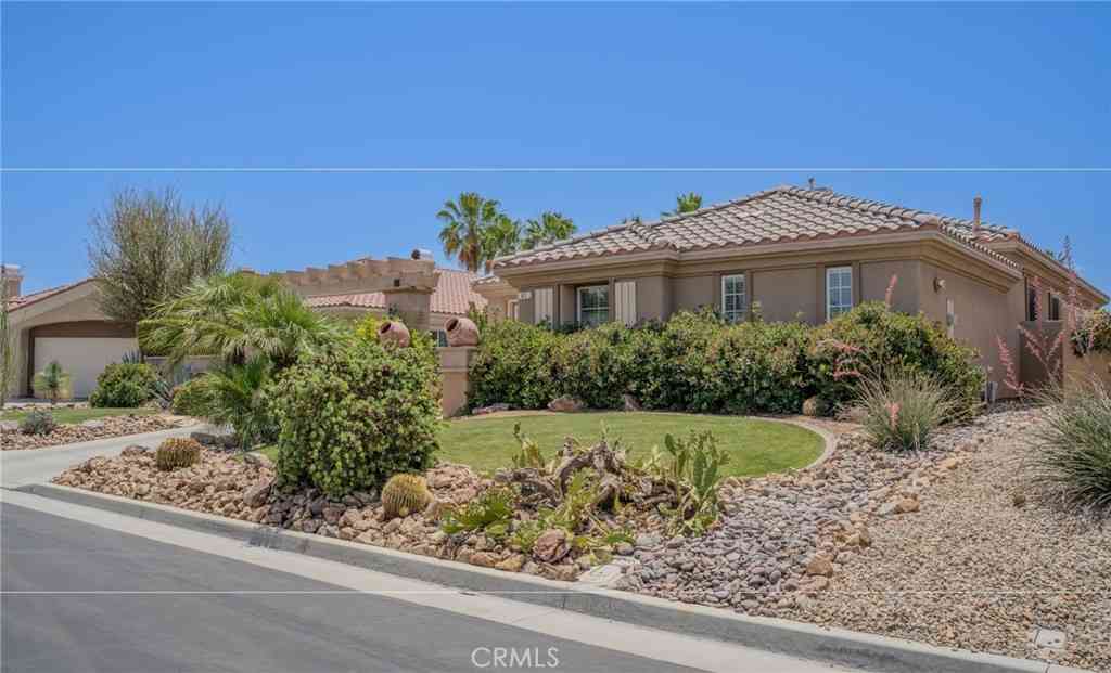 Homes For Sale - 41 Vista Mirage<br/> Rancho Mirage, CA 92270