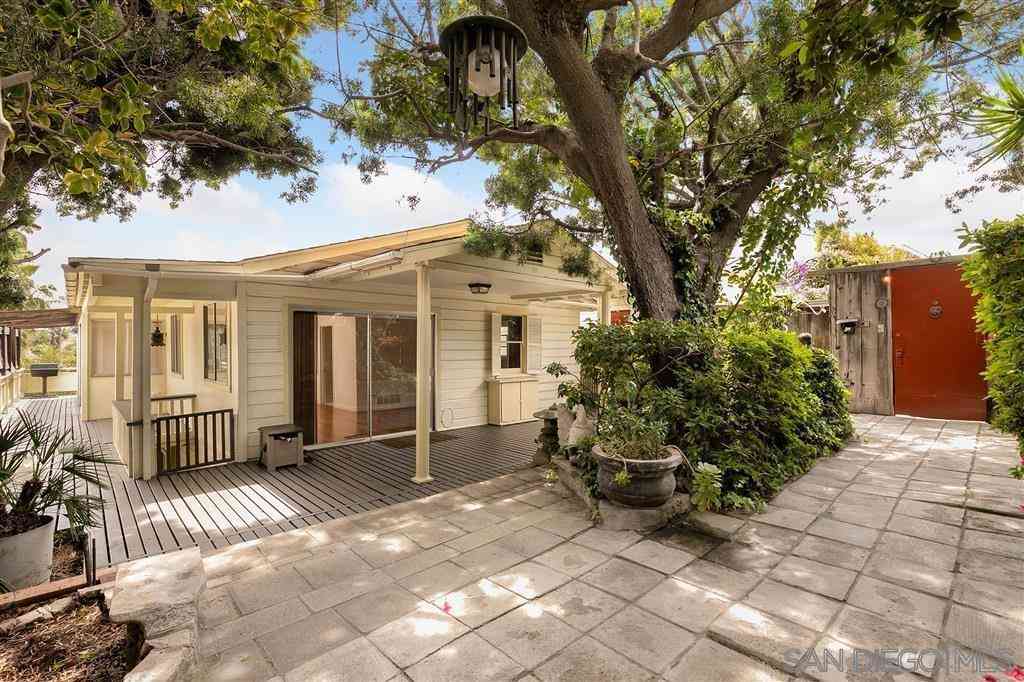 Homes For Sale - 4965 Wightman St<br/> San Diego, CA 92105