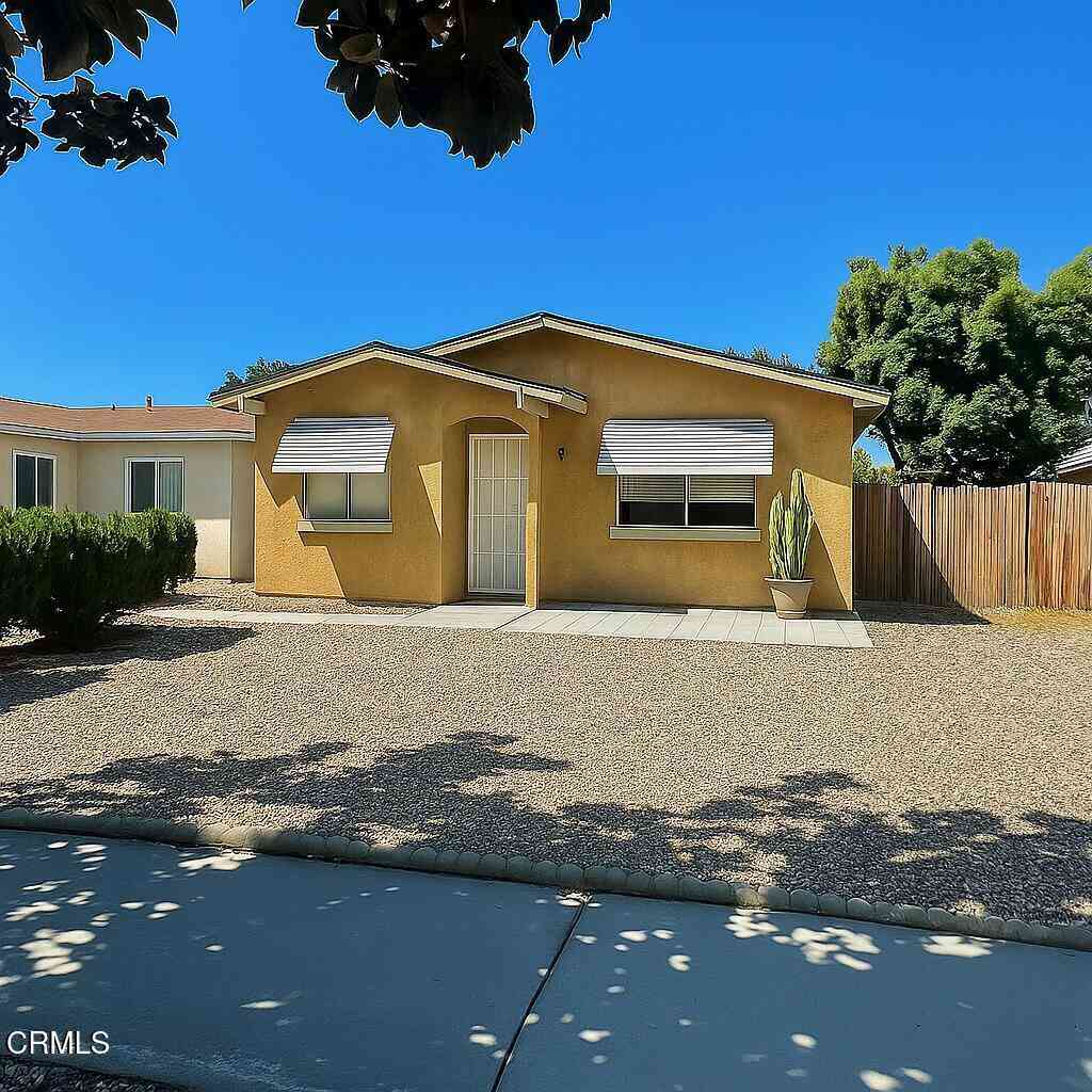 Homes For Sale - 633 San Marino Street<br/> Hemet, CA 92545
