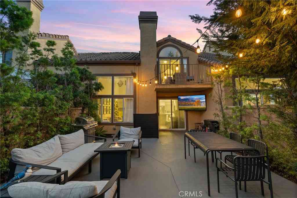 Condo For Sale - 61 Via Abruzzi<br/> Aliso Viejo, CA 92656