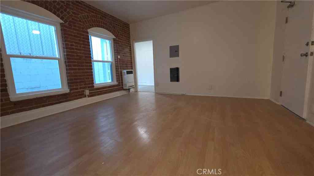Homes For Rent - 3408 W Sunset Boulevard #202<br/> Los Angeles, CA 90026