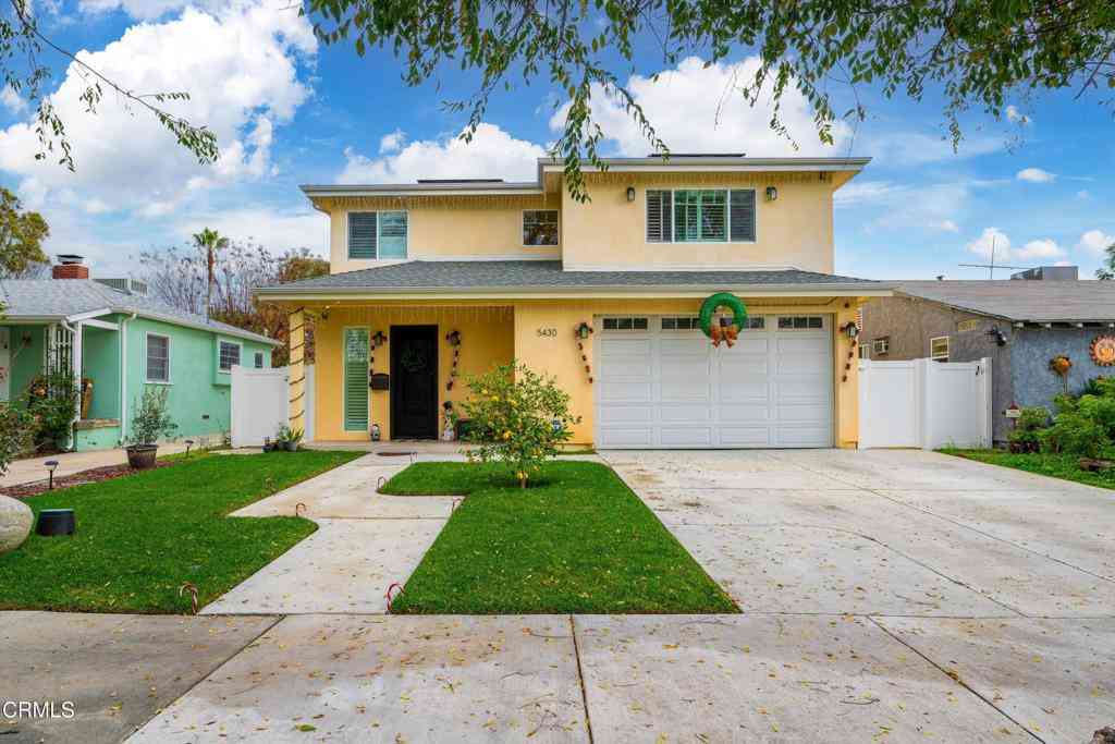 Homes For Sale - 5430 Auckland Avenue<br/> North Hollywood, CA 91601