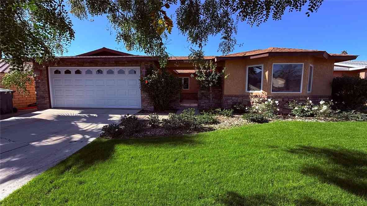 Homes For Sale - 76690 Oklahoma<br/> Palm Desert, CA 92211