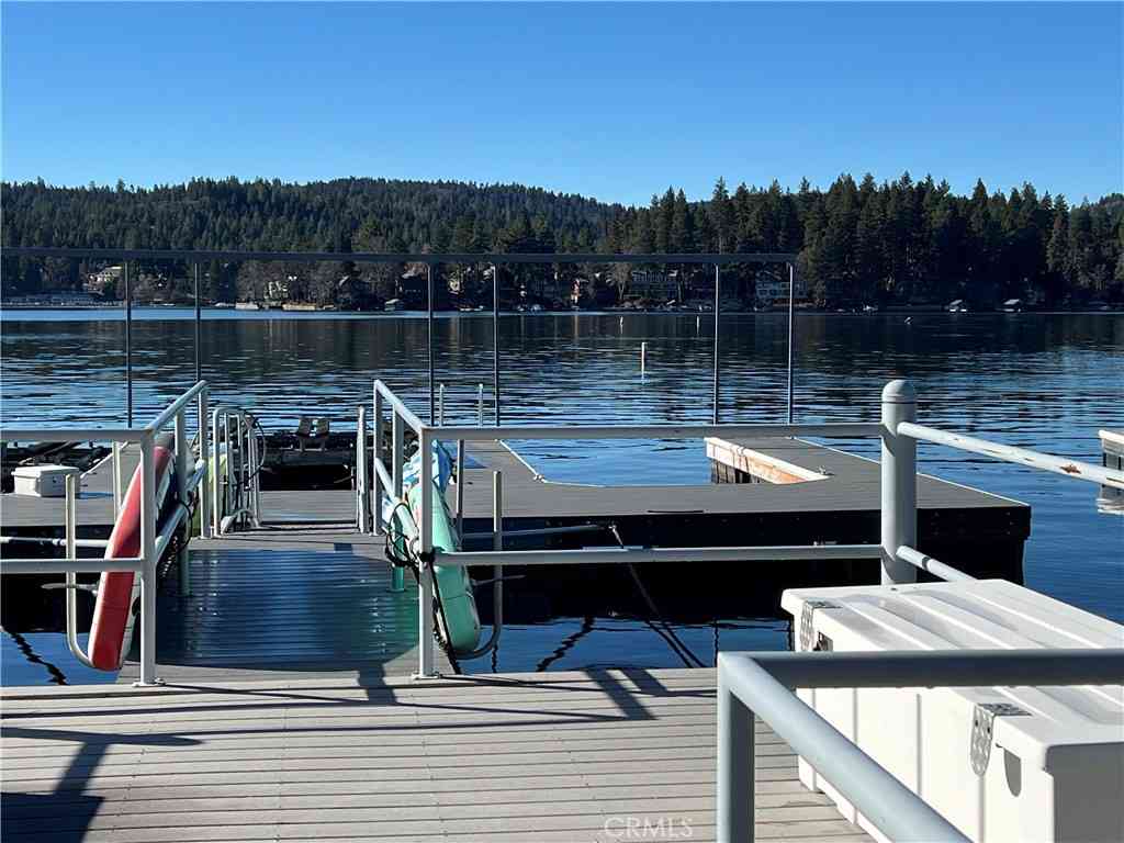 Homes For Sale - 309 309 C<br/> Lake Arrowhead, CA 92325