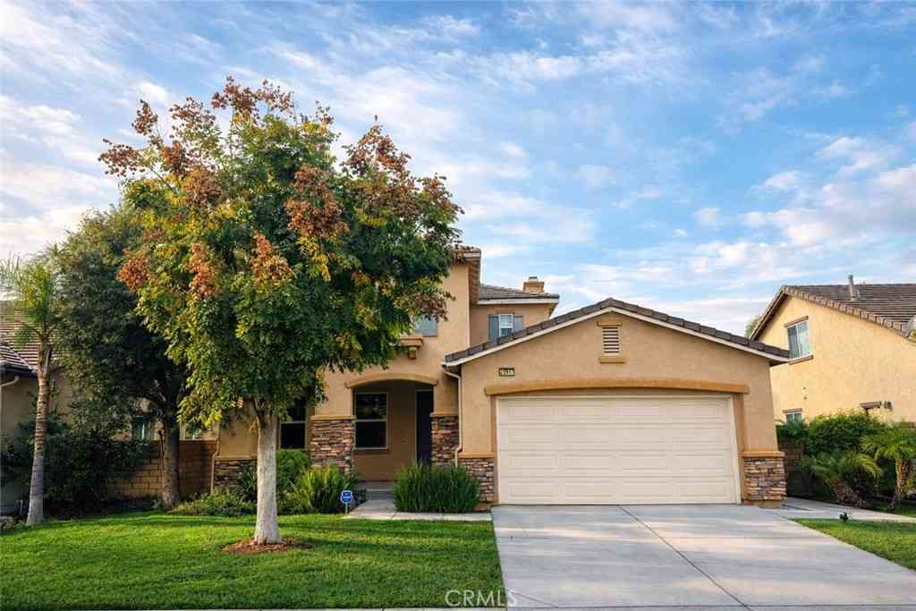 Homes For Sale - 29917 Sea Breeze<br/> Menifee, CA 92584