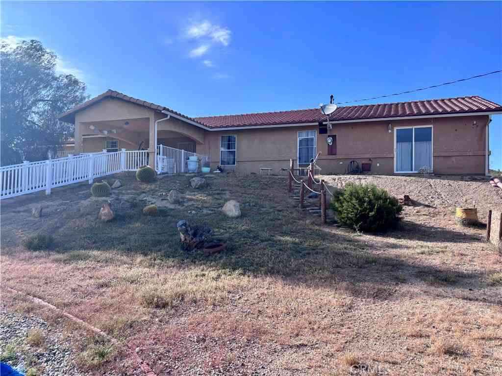 Homes For Sale - 5855 Carmelita<br/> Yucca Valley, CA 92284