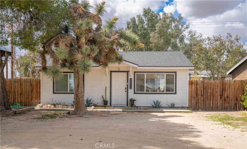 Homes For Sale - 6972 Tamarisk Avenue<br/> Yucca Valley, CA 92284