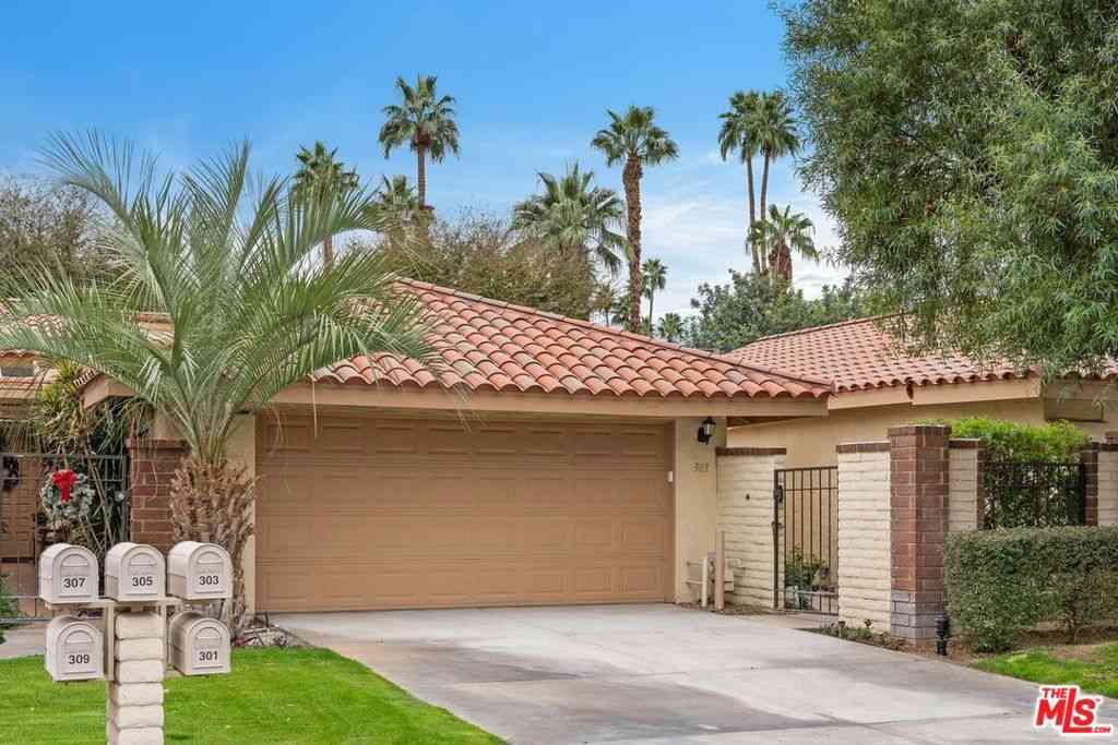 Condo For Sale - 303 Villena Way<br/> Palm Desert, CA 92260